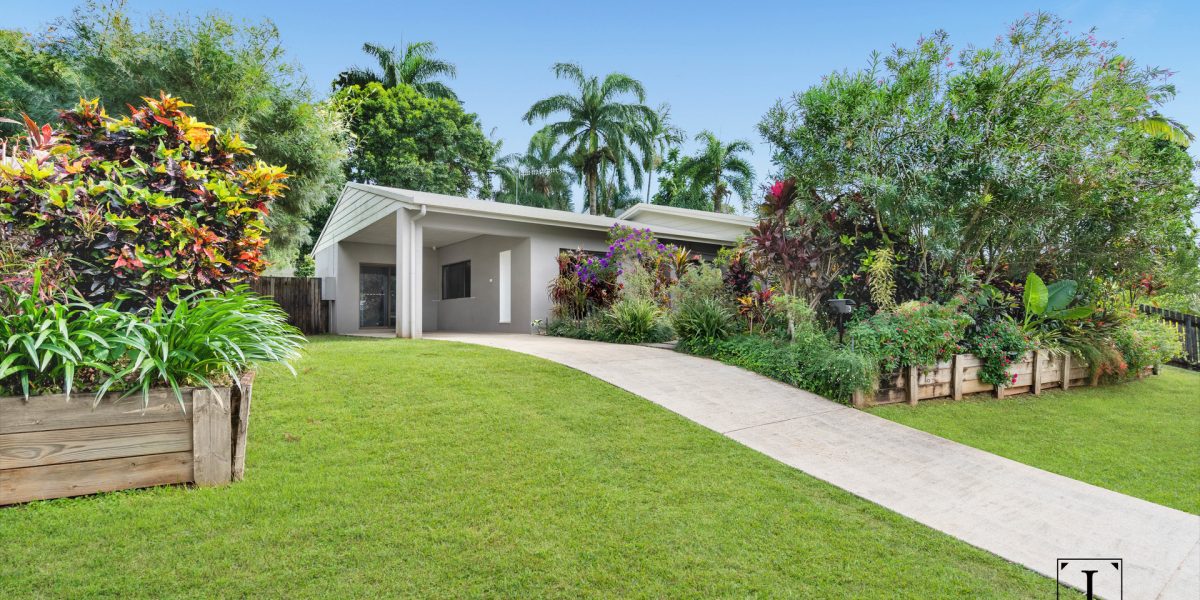 3 Elkhorn Close, Redlynch, QLD 4870 AUS