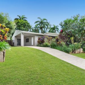 3 Elkhorn Close, Redlynch, QLD 4870 AUS