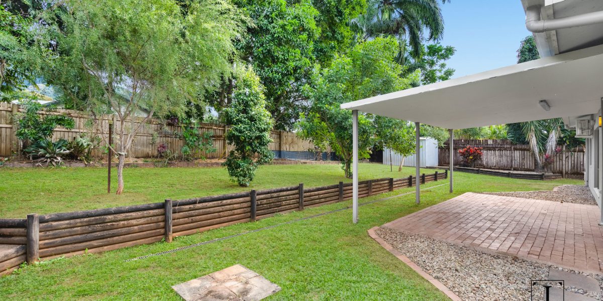 3 Elkhorn Close, Redlynch, QLD 4870 AUS