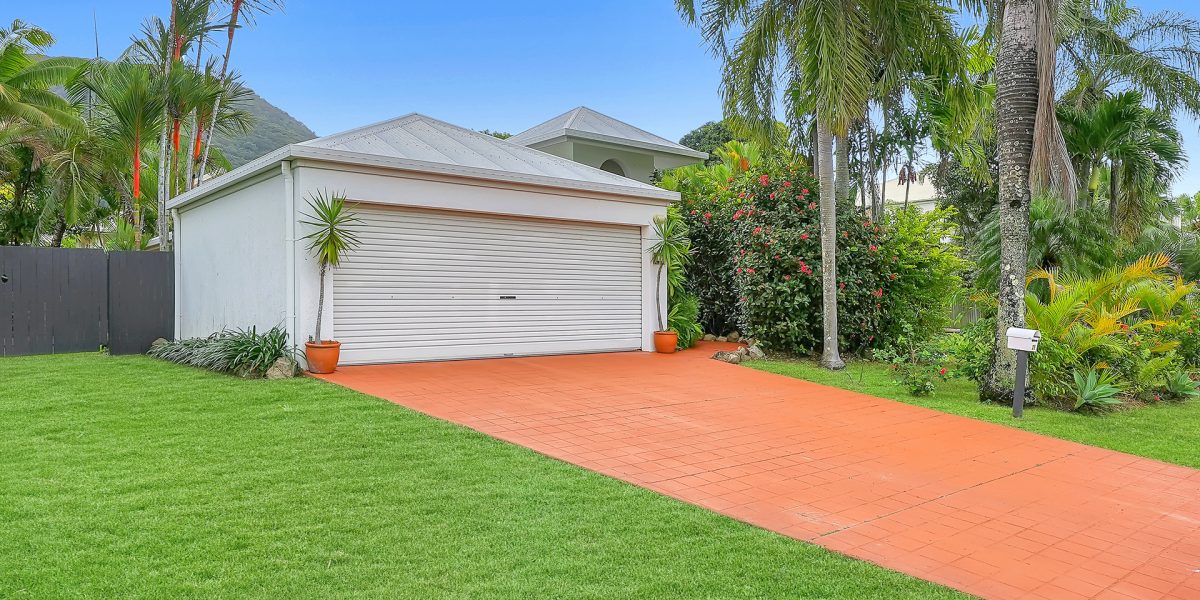 29 Oliva Street, Palm Cove, QLD 4879 AUS