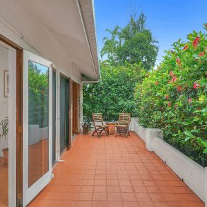 29 Oliva Street, Palm Cove, QLD 4879 AUS