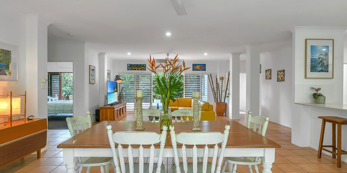 29 Oliva Street, Palm Cove, QLD 4879 AUS