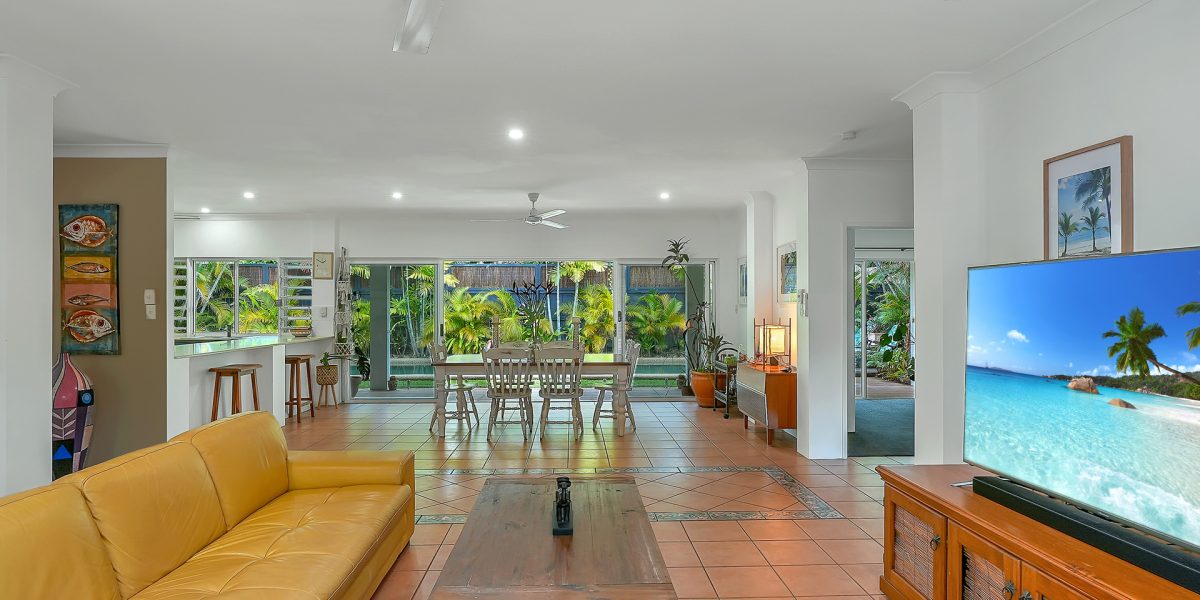 29 Oliva Street, Palm Cove, QLD 4879 AUS