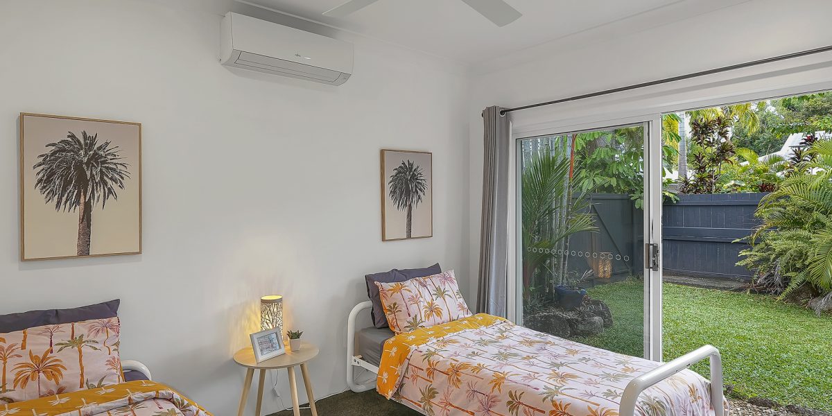 29 Oliva Street, Palm Cove, QLD 4879 AUS