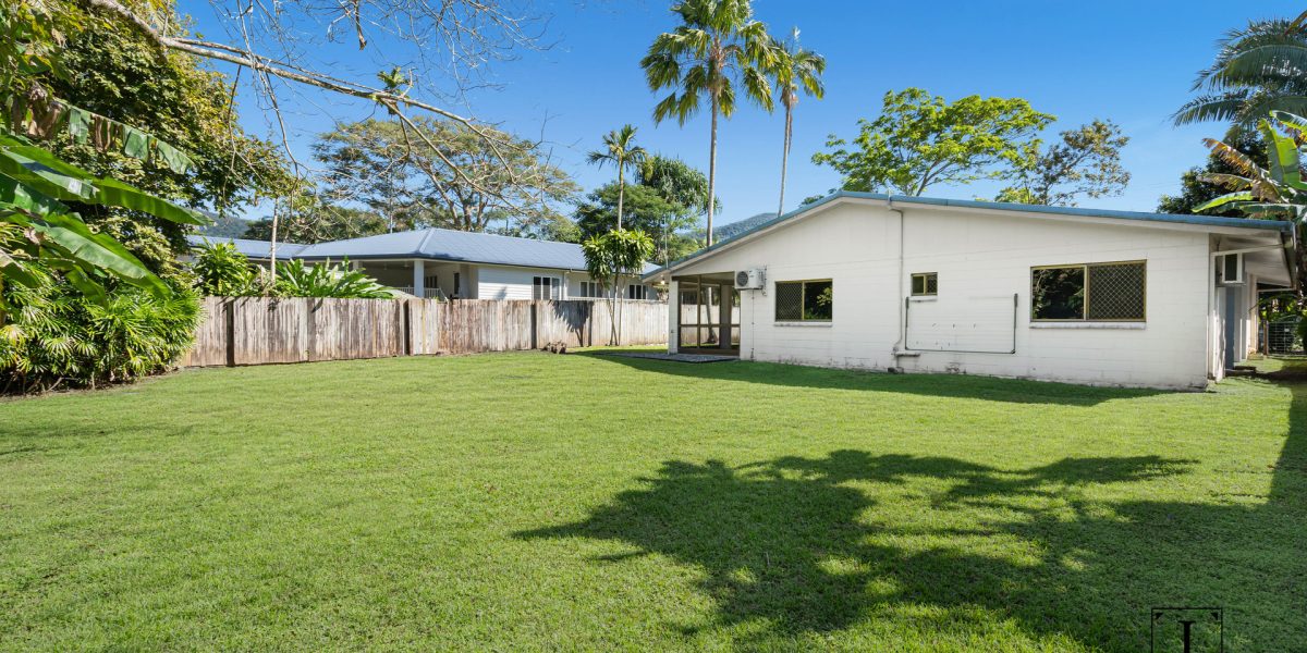 27 Sandwich Street, Kamerunga, QLD 4870 AUS