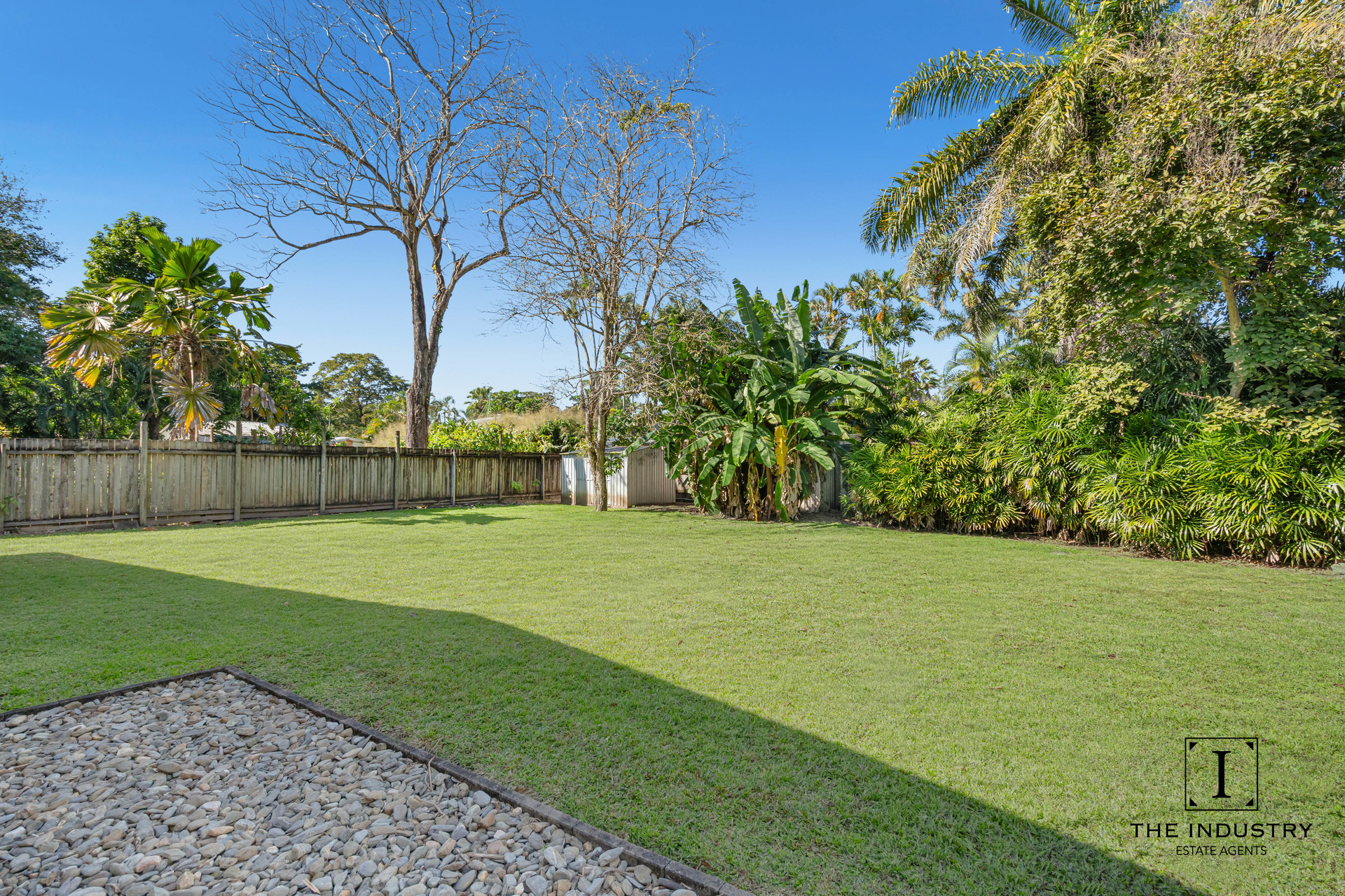 27 Sandwich Street, Kamerunga, QLD 4870 AUS