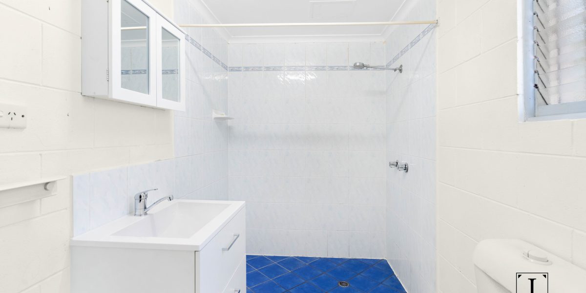 2/12 Allan Street, Bungalow, QLD 4870 AUS