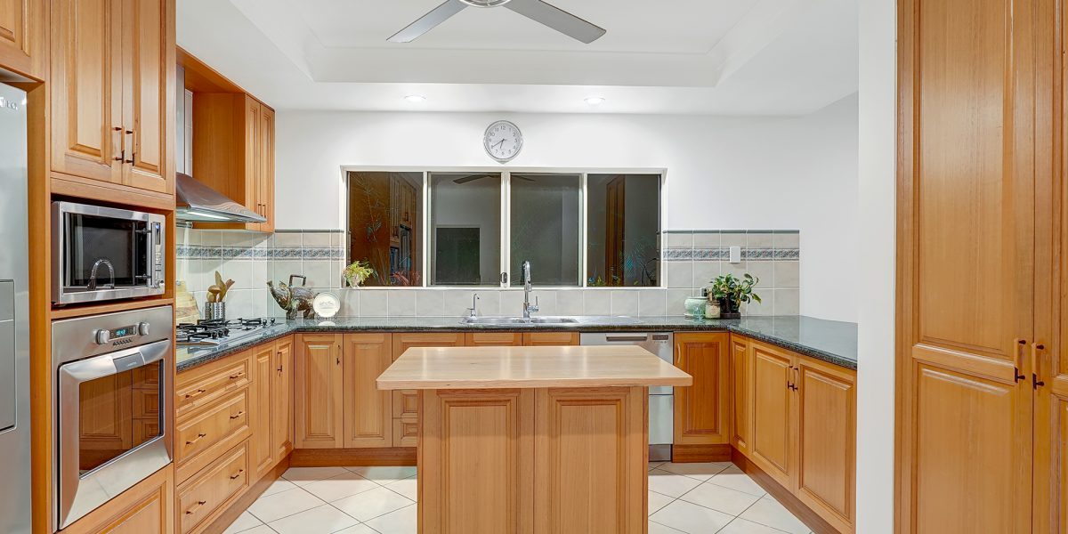 3-5 Whitehaven Court, Clifton Beach, QLD 4879 AUS