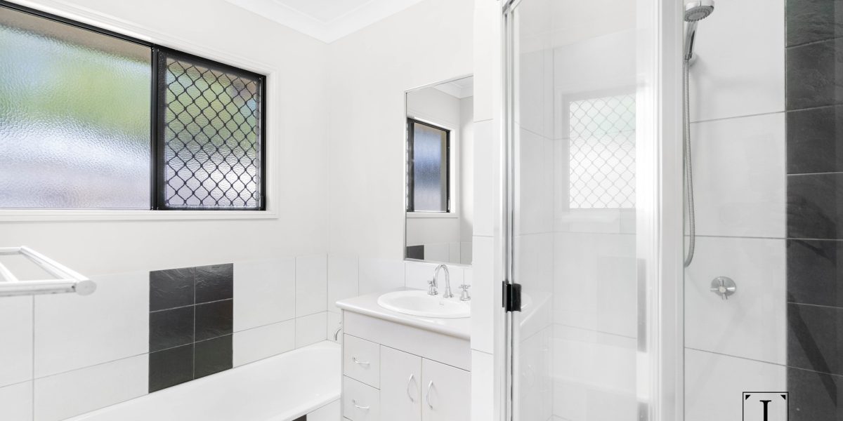 41 McBride Street, Redlynch, QLD 4870 AUS