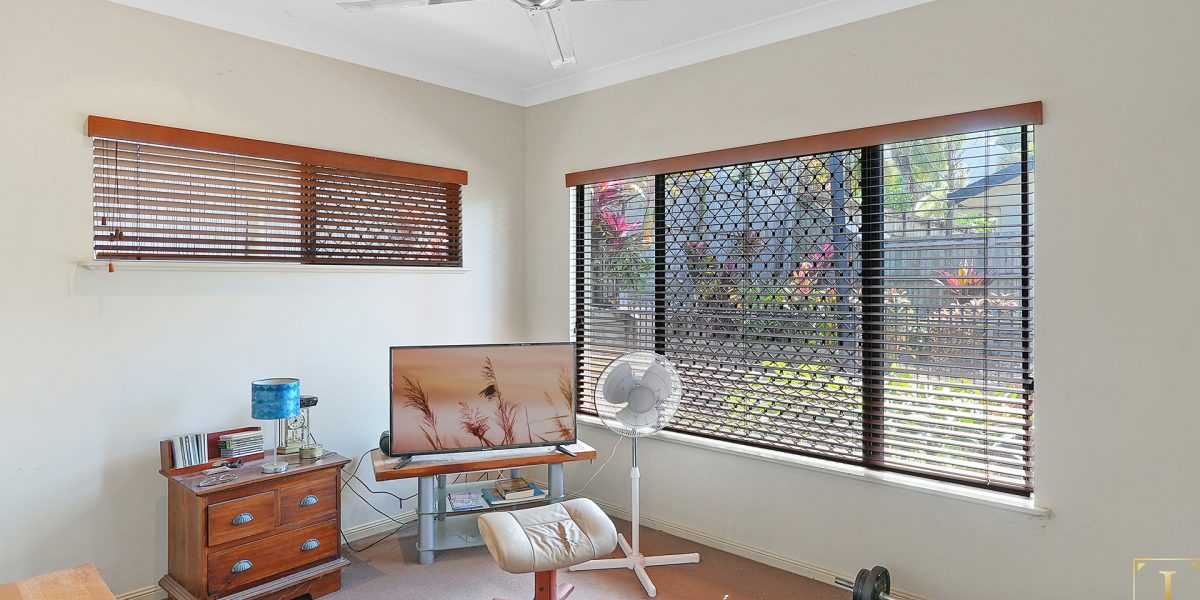 3 Franklin Close, Clifton Beach, QLD 4879 AUS