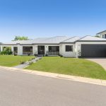 9 Lakeside Drive, Smithfield, QLD 4878 AUS