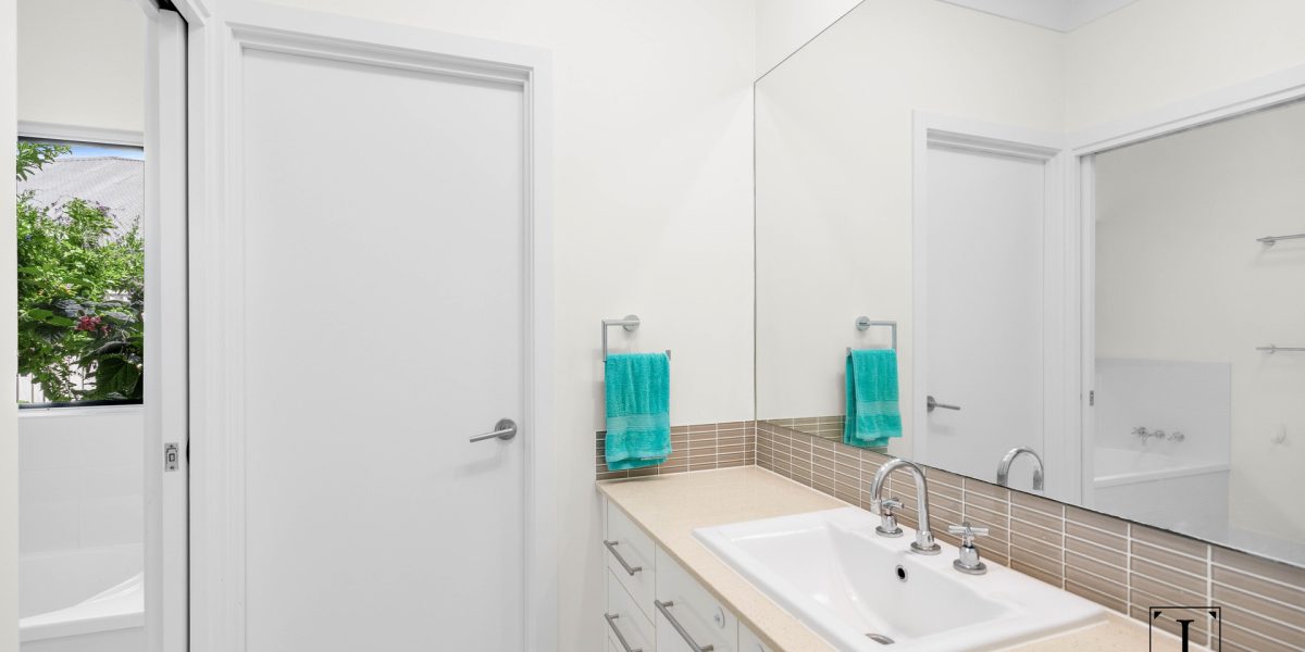 2 Selwyn Circuit, Trinity Park, QLD 4879 AUS