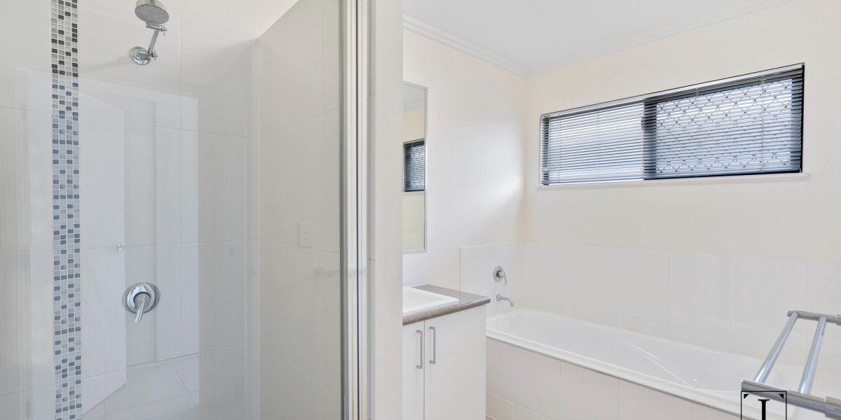 21 Munburra Parade, Smithfield, QLD 4878 AUS