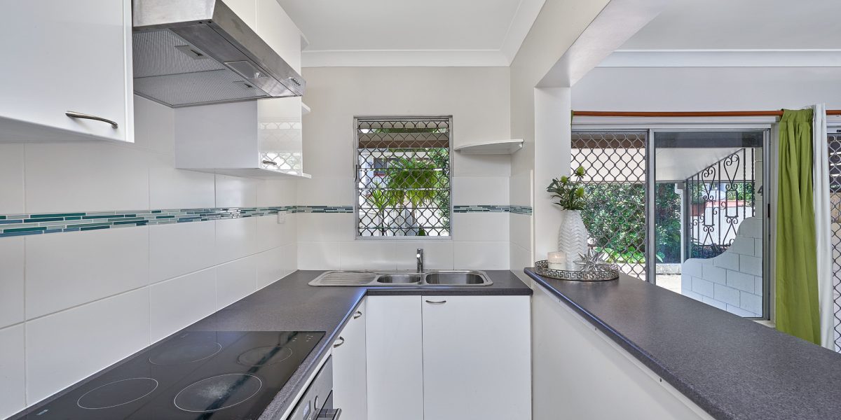 4/4 Crathern Close, Edge Hill, QLD 4870 AUS