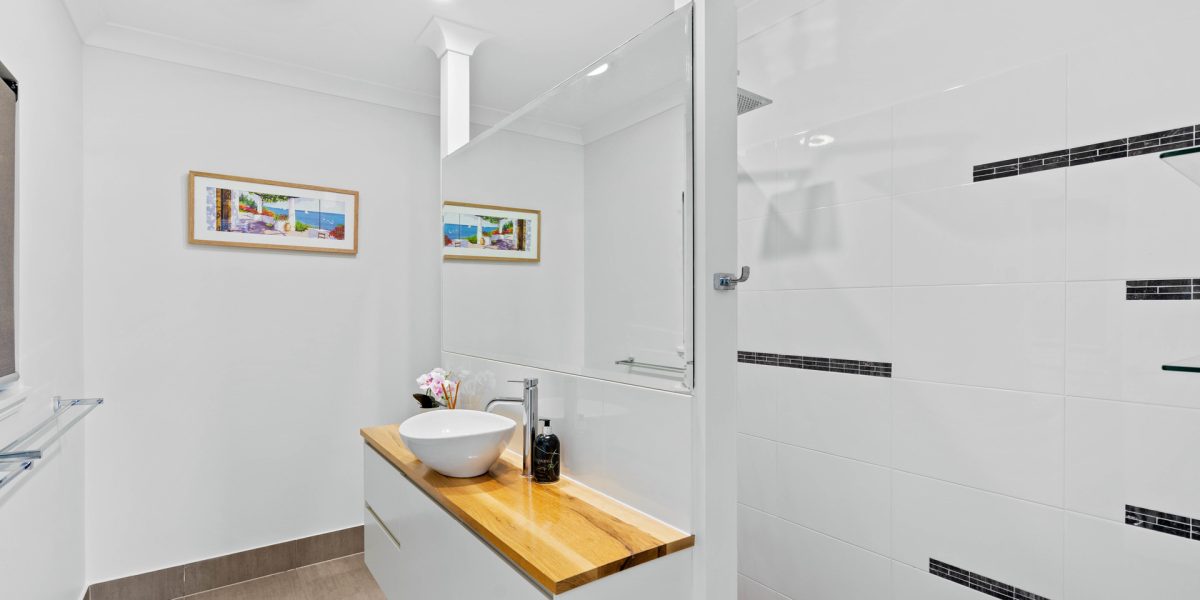 20 Lagoon Drive, Trinity Beach, QLD 4879 AUS