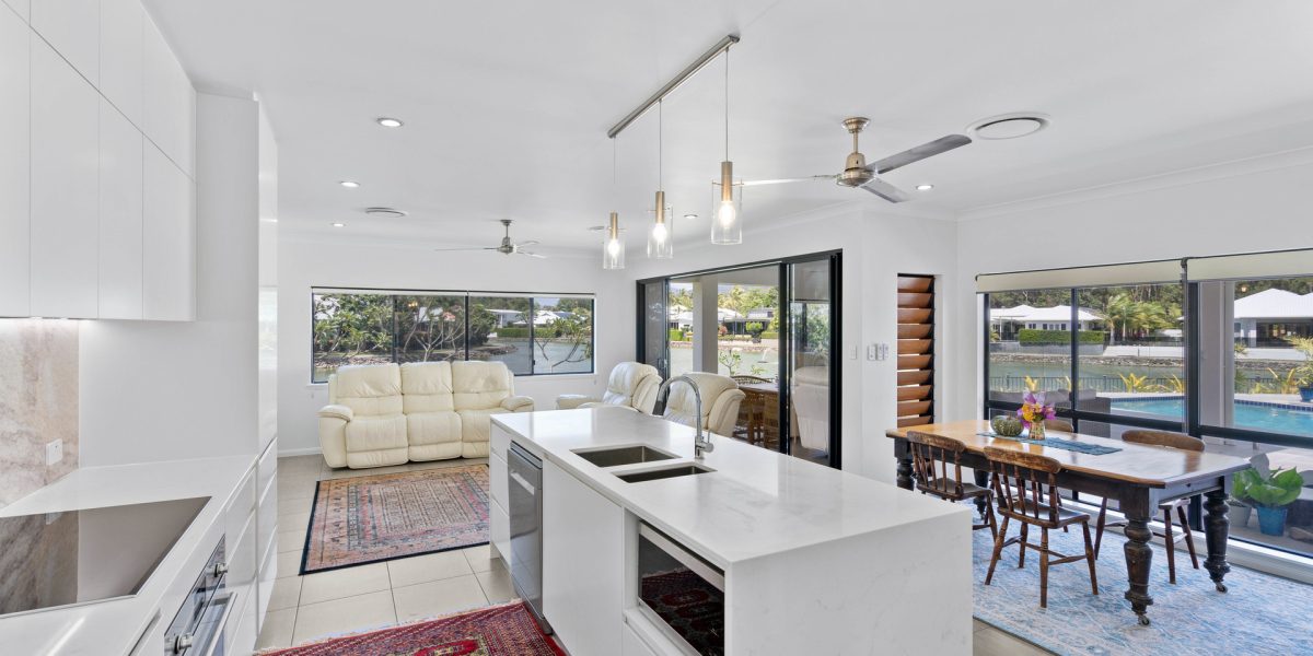 20 Lagoon Drive, Trinity Beach, QLD 4879 AUS