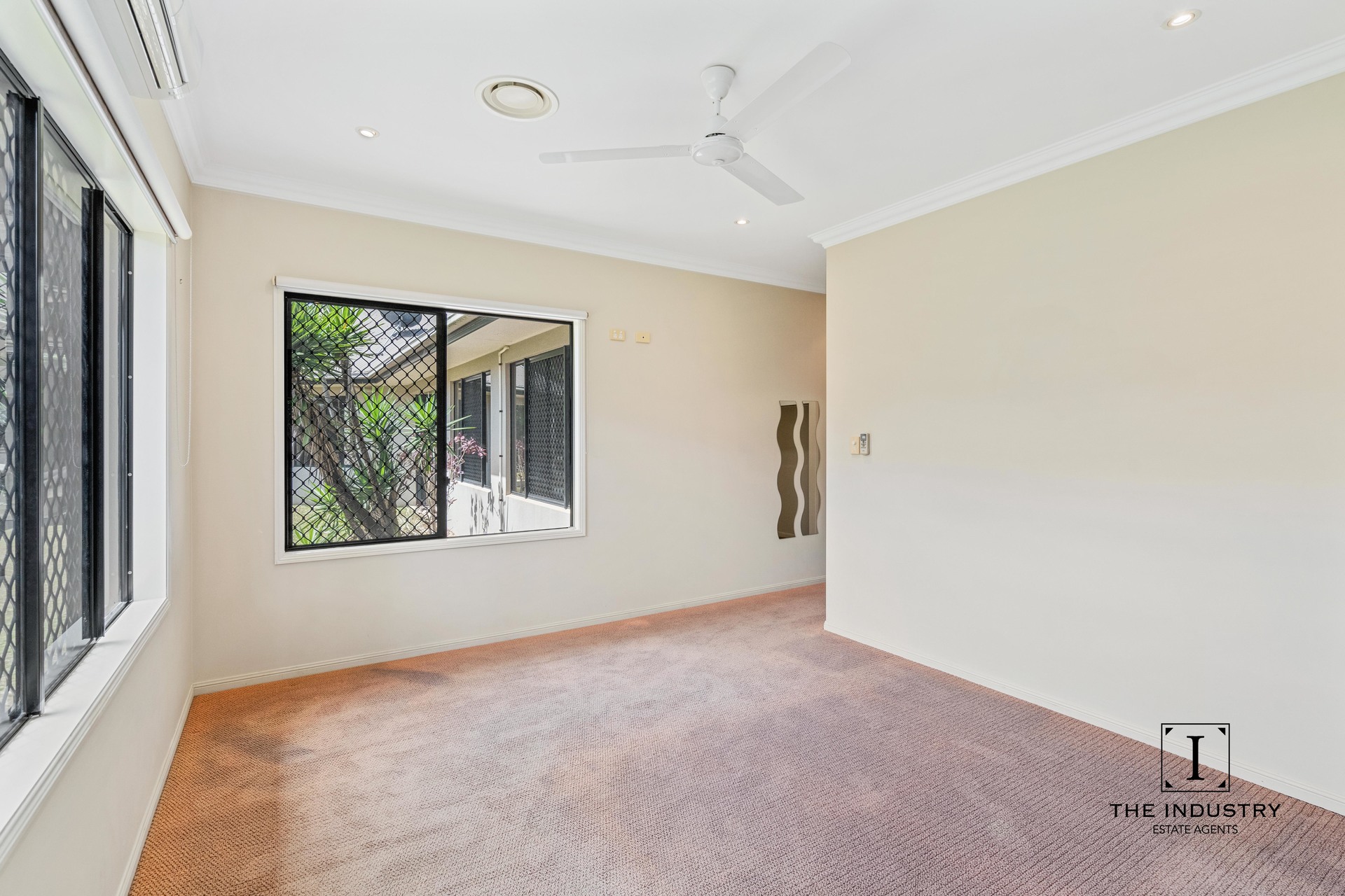 4 Pollock Close, Bentley Park, QLD 4869 AUS