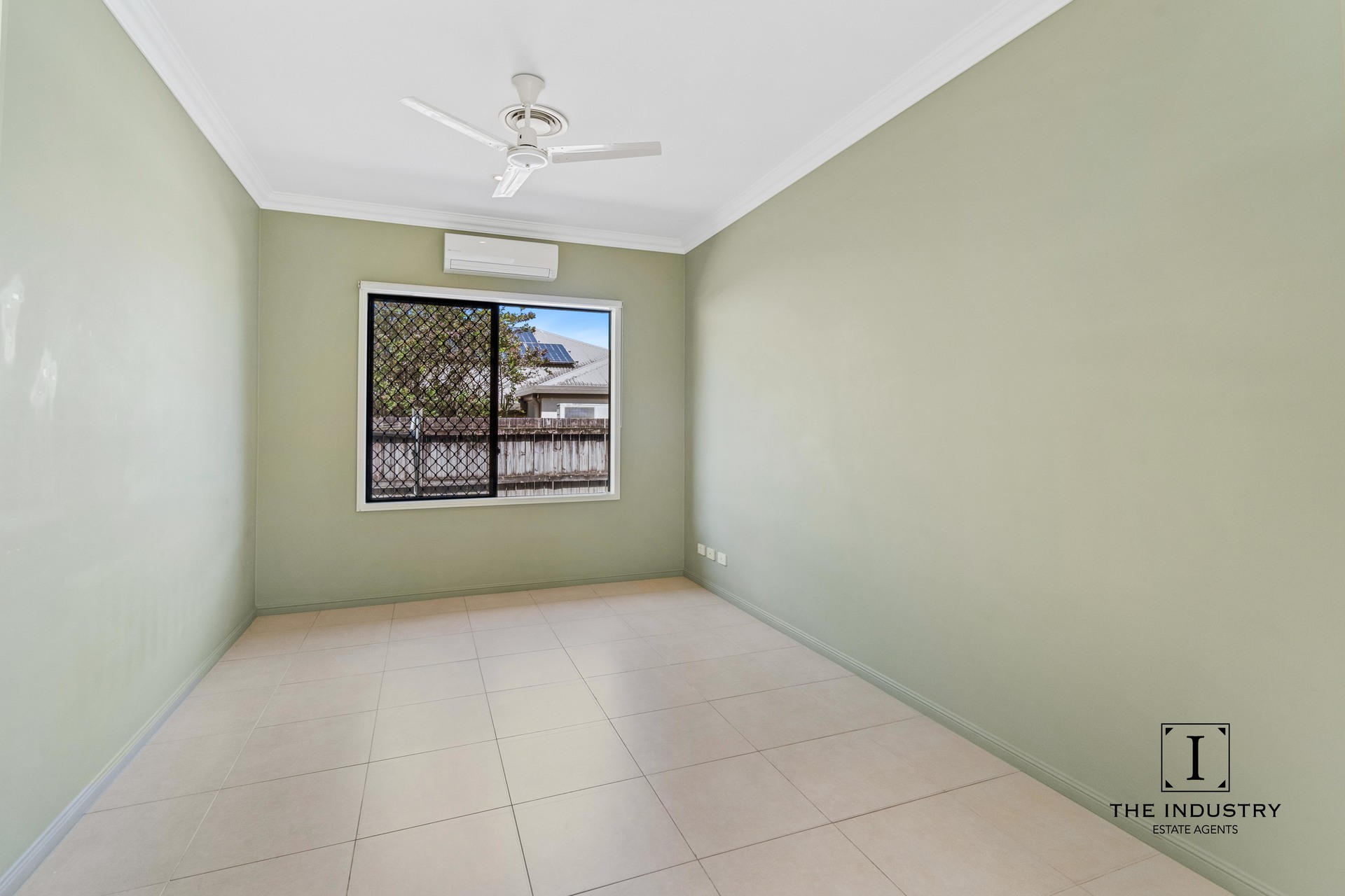 4 Pollock Close, Bentley Park, QLD 4869 AUS