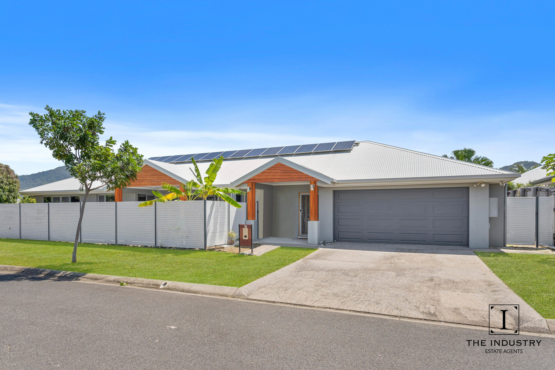 19 Yumbabulla Green, Smithfield, QLD 4878 AUS