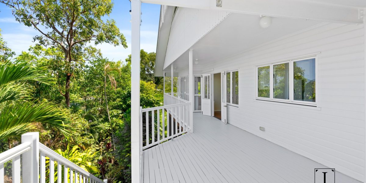 14 Atherton Street, Whitfield, QLD 4870 AUS