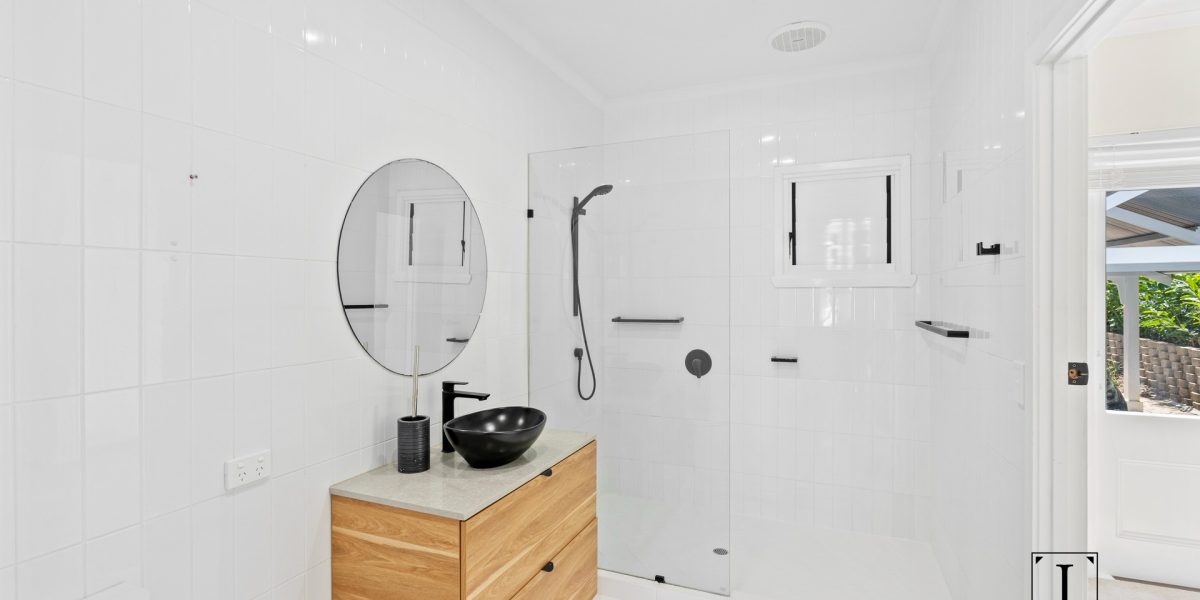 14 Atherton Street, Whitfield, QLD 4870 AUS