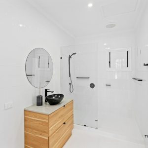 14 Atherton Street, Whitfield, QLD 4870 AUS