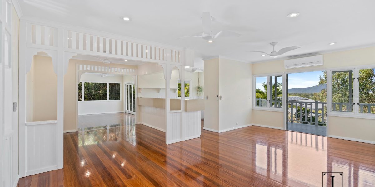 14 Atherton Street, Whitfield, QLD 4870 AUS