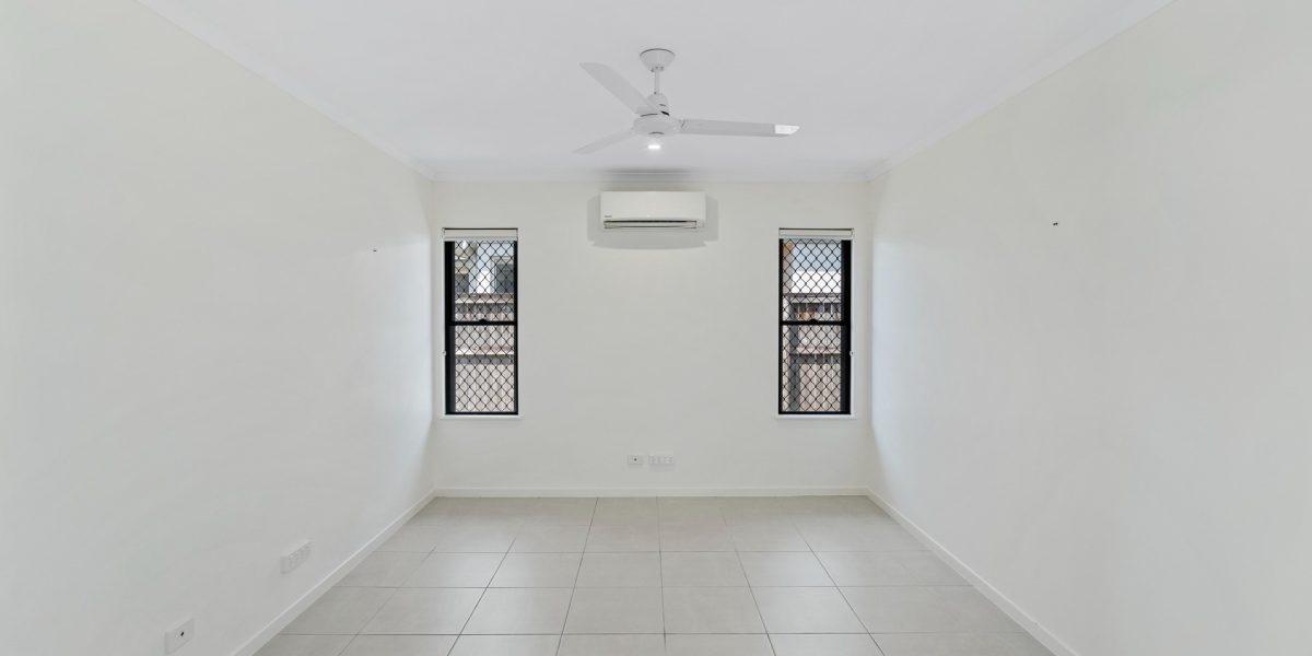 8 Azure Court, Bentley Park, QLD 4869 AUS