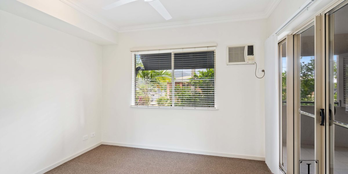 205/2-4 Centenary Close, Manoora, QLD 4870 AUS