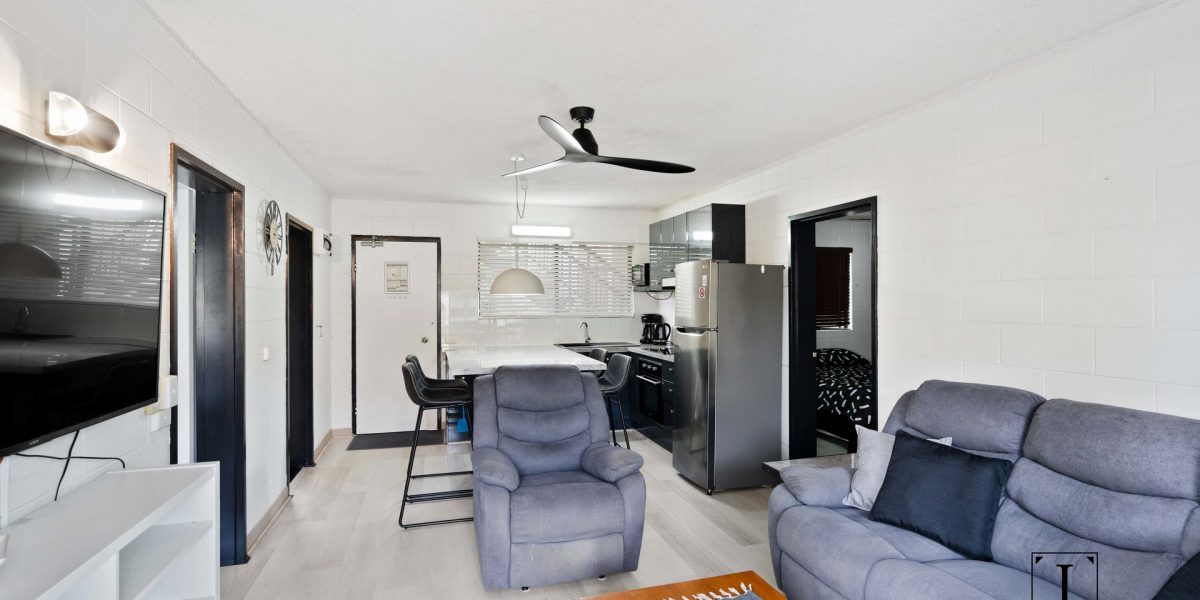 7/83-85 Moore Street, Trinity Beach, QLD 4879 AUS