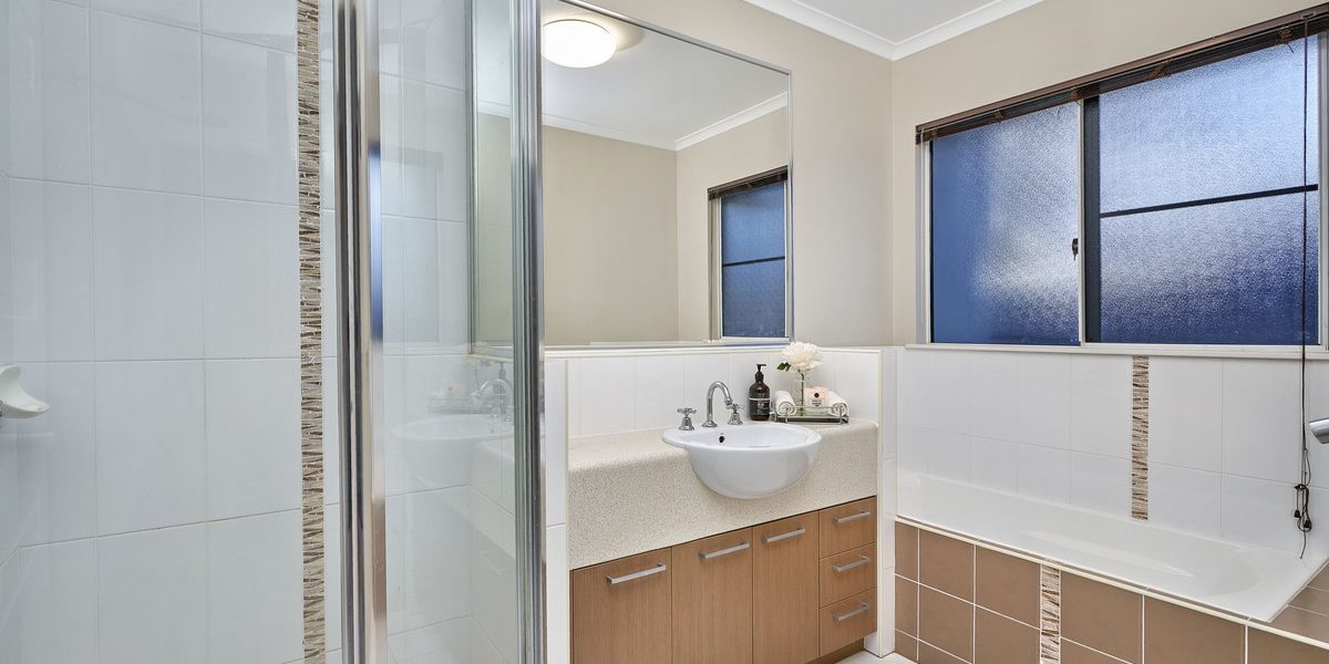 28 Quartzborough Promenade, Trinity Park, QLD 4879 AUS