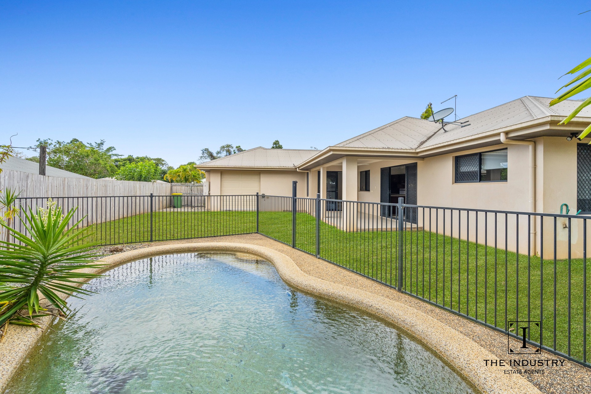 48 Fitzmaurice Drive, Bentley Park, QLD 4869 AUS