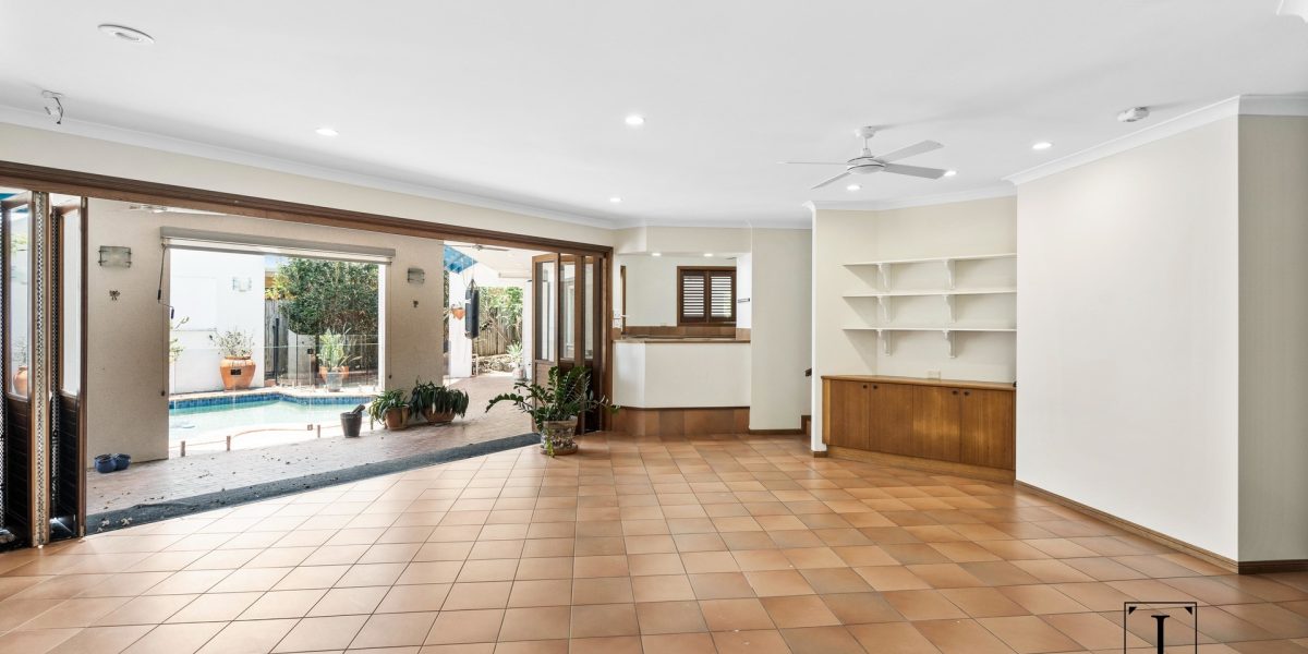 4 Turtle Close, Clifton Beach, QLD 4879 AUS