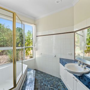 4 Turtle Close, Clifton Beach, QLD 4879 AUS
