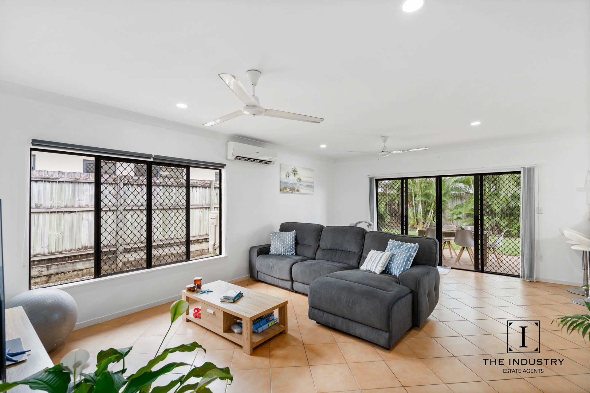 4 Howie Close, Kewarra Beach, QLD 4879 AUS