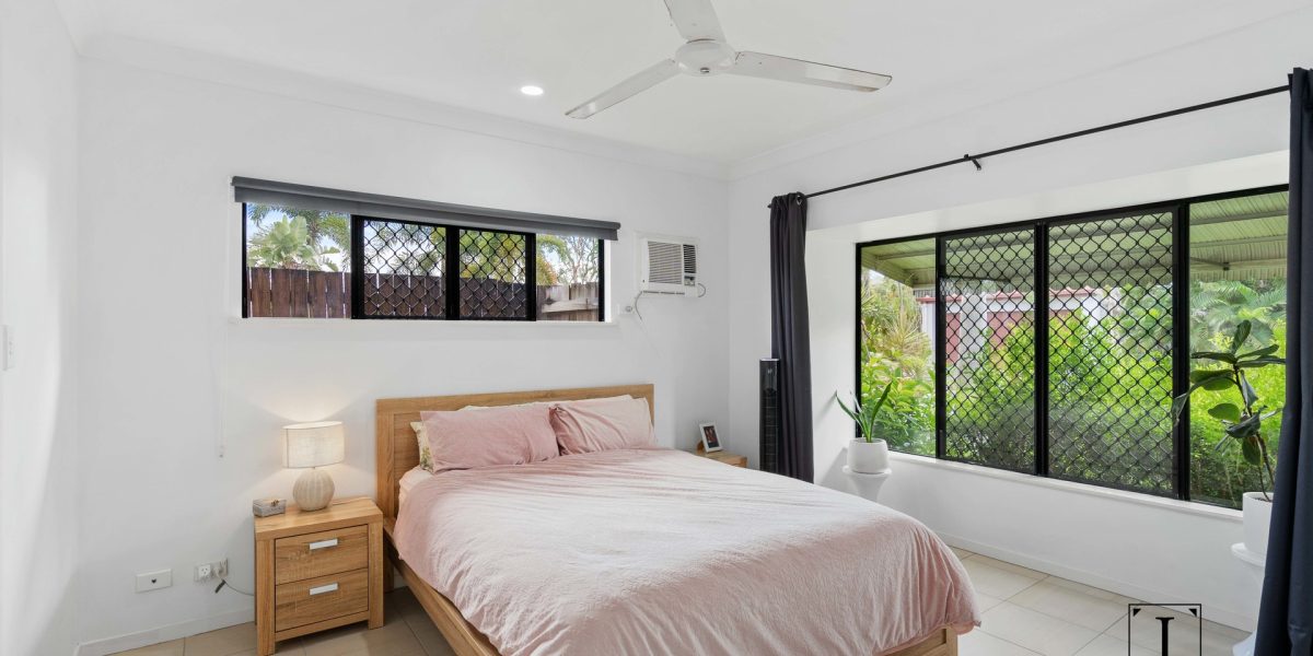 4 Howie Close, Kewarra Beach, QLD 4879 AUS