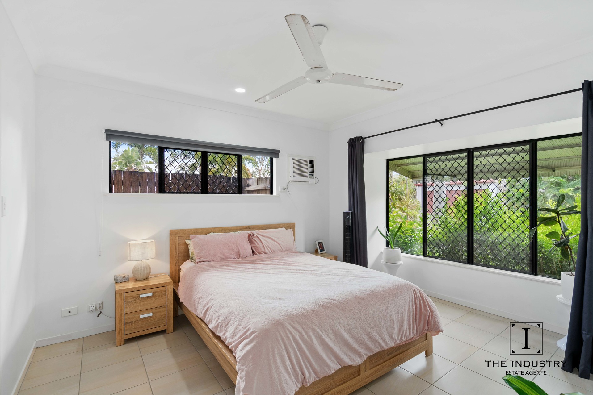 4 Howie Close, Kewarra Beach, QLD 4879 AUS