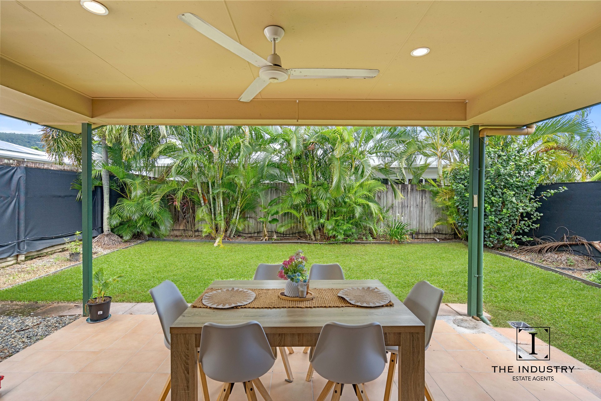 4 Howie Close, Kewarra Beach, QLD 4879 AUS