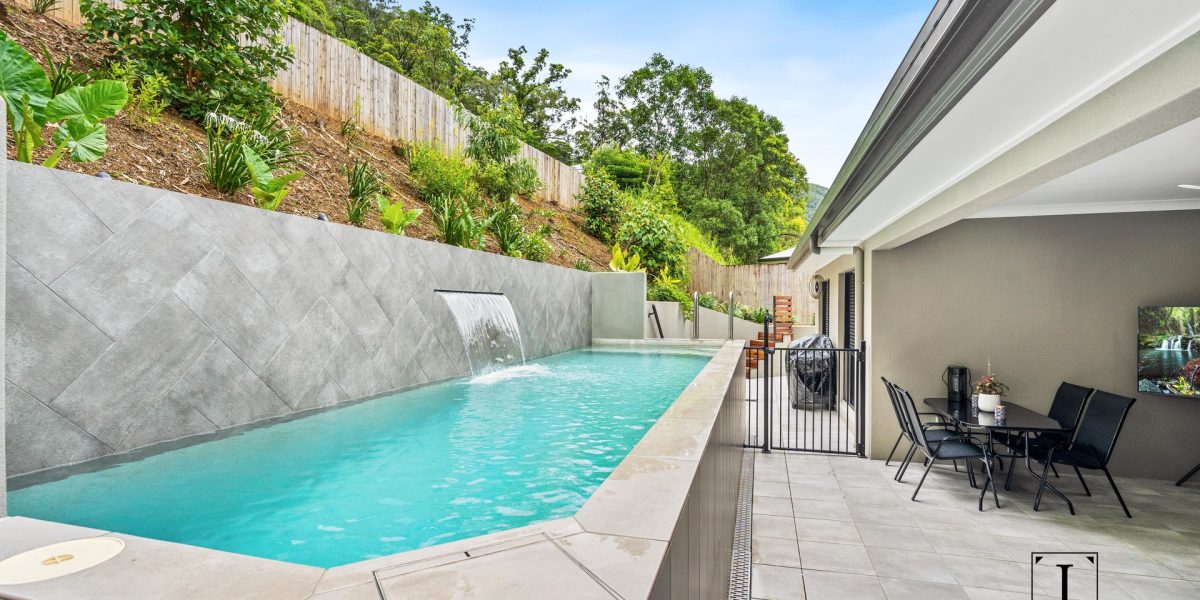 2/31 Anson Street, Bentley Park, QLD 4869 AUS