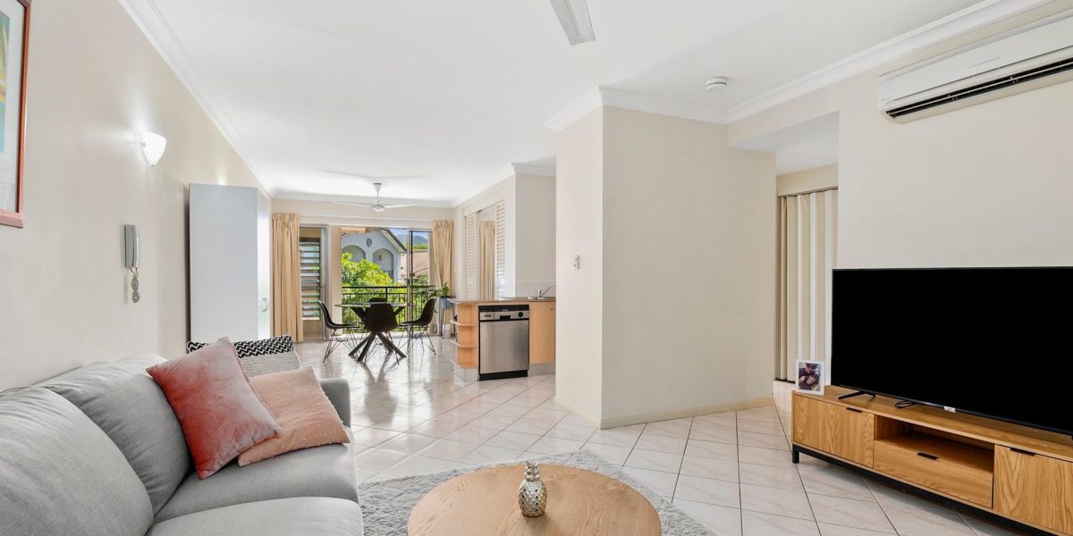 1810/2-10 Greenslopes Street, Cairns North, QLD 4870 AUS