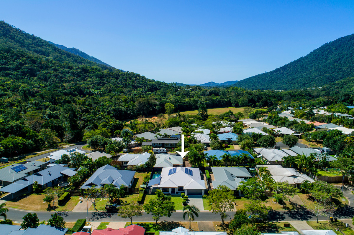 7 Bromell Close, Redlynch, QLD 4870 AUS