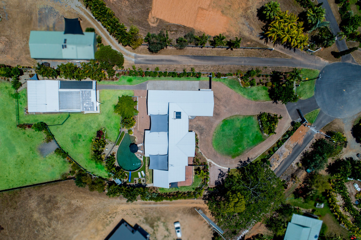 11 Hicks Close, Kewarra Beach, QLD 4879 AUS