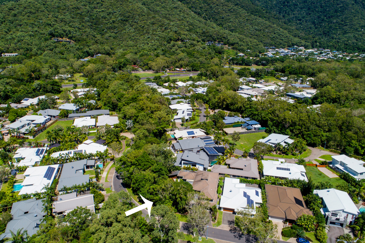 8 Lillian Road, Palm Cove, QLD 4879 AUS