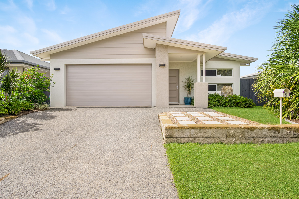 5 Castleton Entrance, Smithfield, QLD 4878 AUS