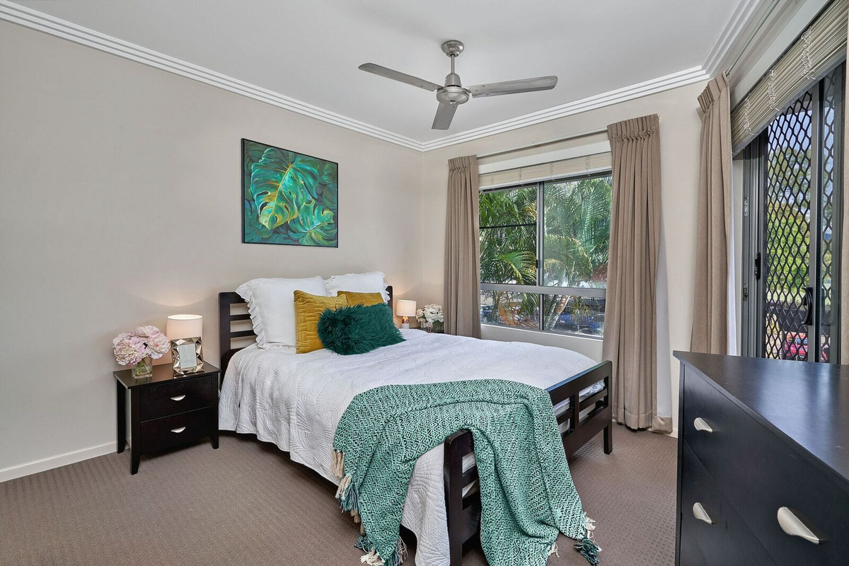 7/242 Grafton Street, Cairns North, QLD 4870 AUS