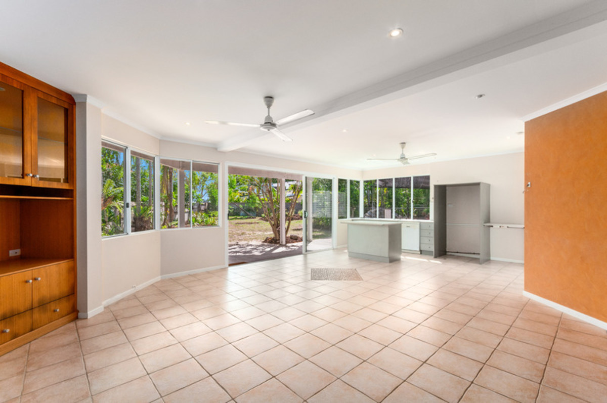 5-9 Gibson Close, Clifton Beach, QLD 4879 AUS