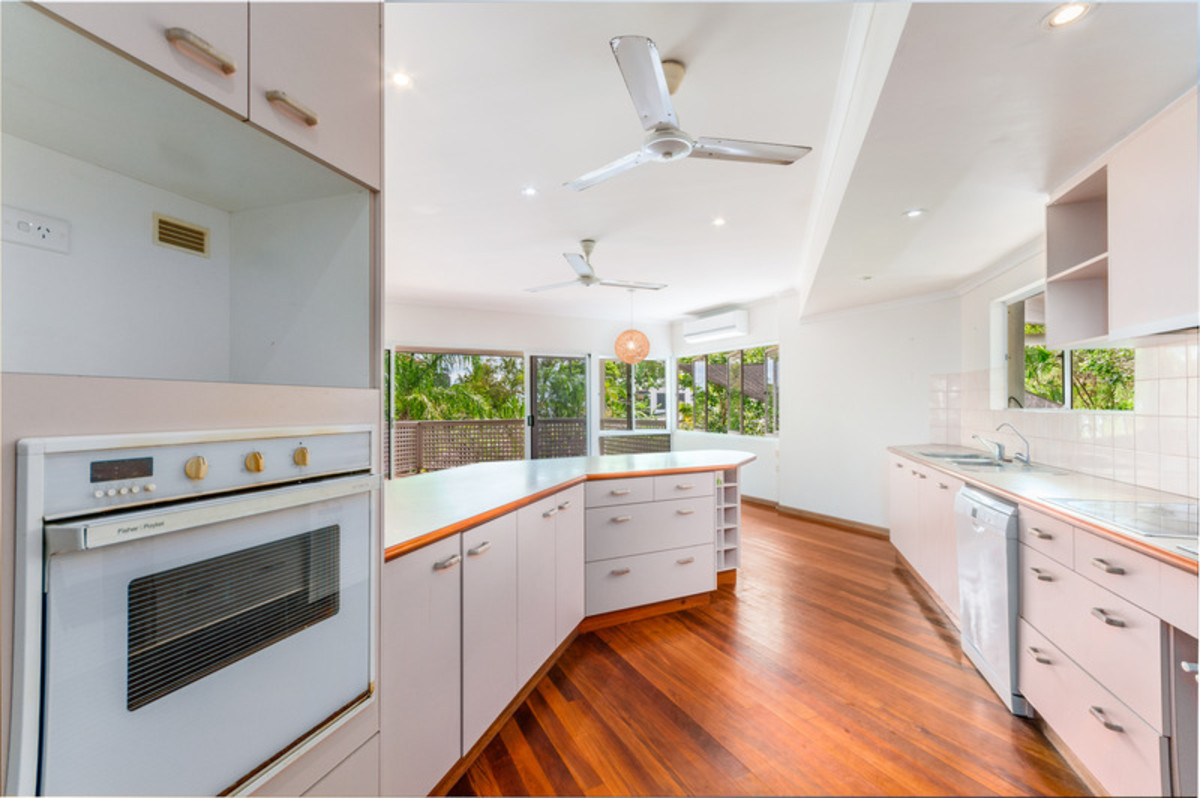 5-9 Gibson Close, Clifton Beach, QLD 4879 AUS