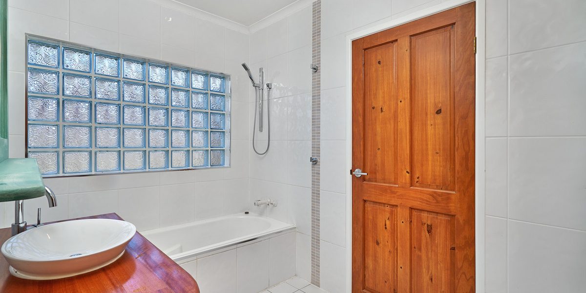 25 Rabaul Street, Trinity Beach, QLD 4879 AUS
