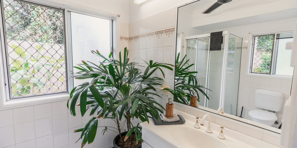 11 Coolangatta Close, Kewarra Beach, QLD 4879 AUS