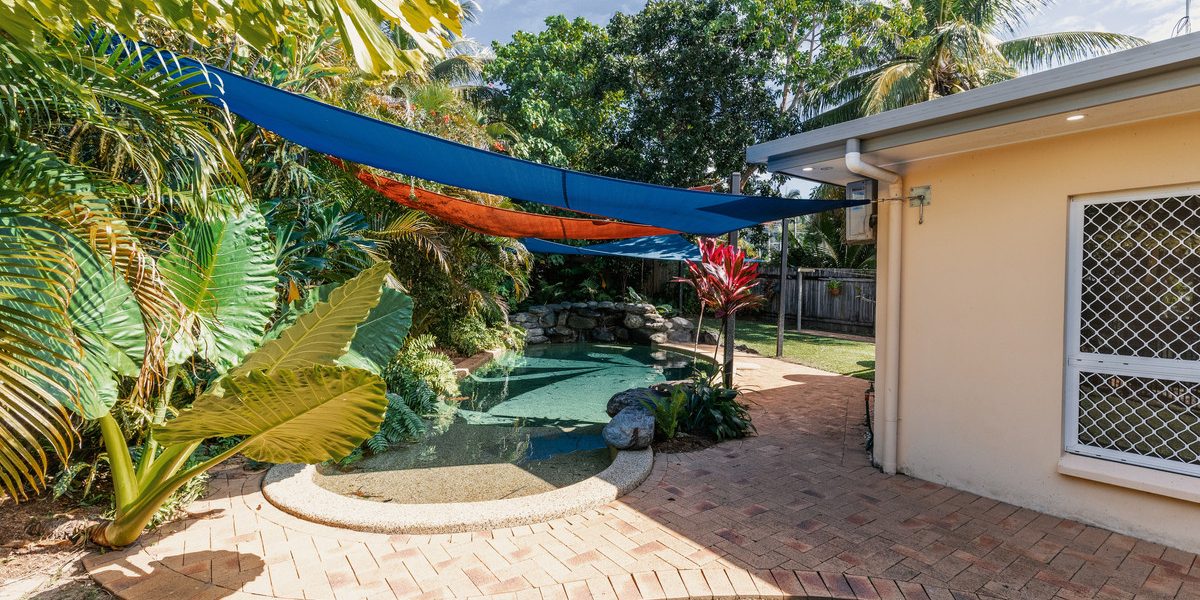 11 Coolangatta Close, Kewarra Beach, QLD 4879 AUS